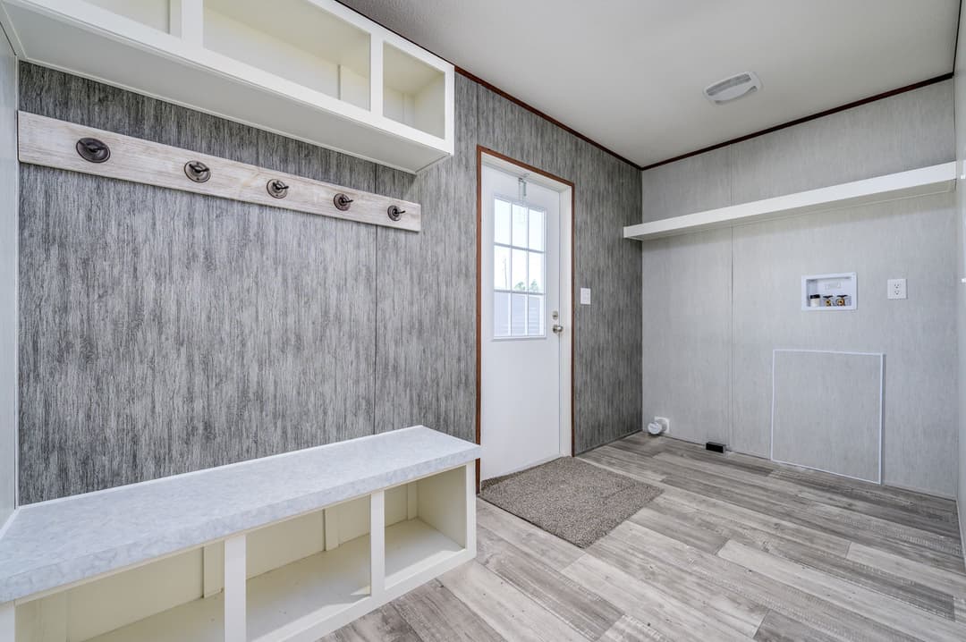 Spring ridge interior home features