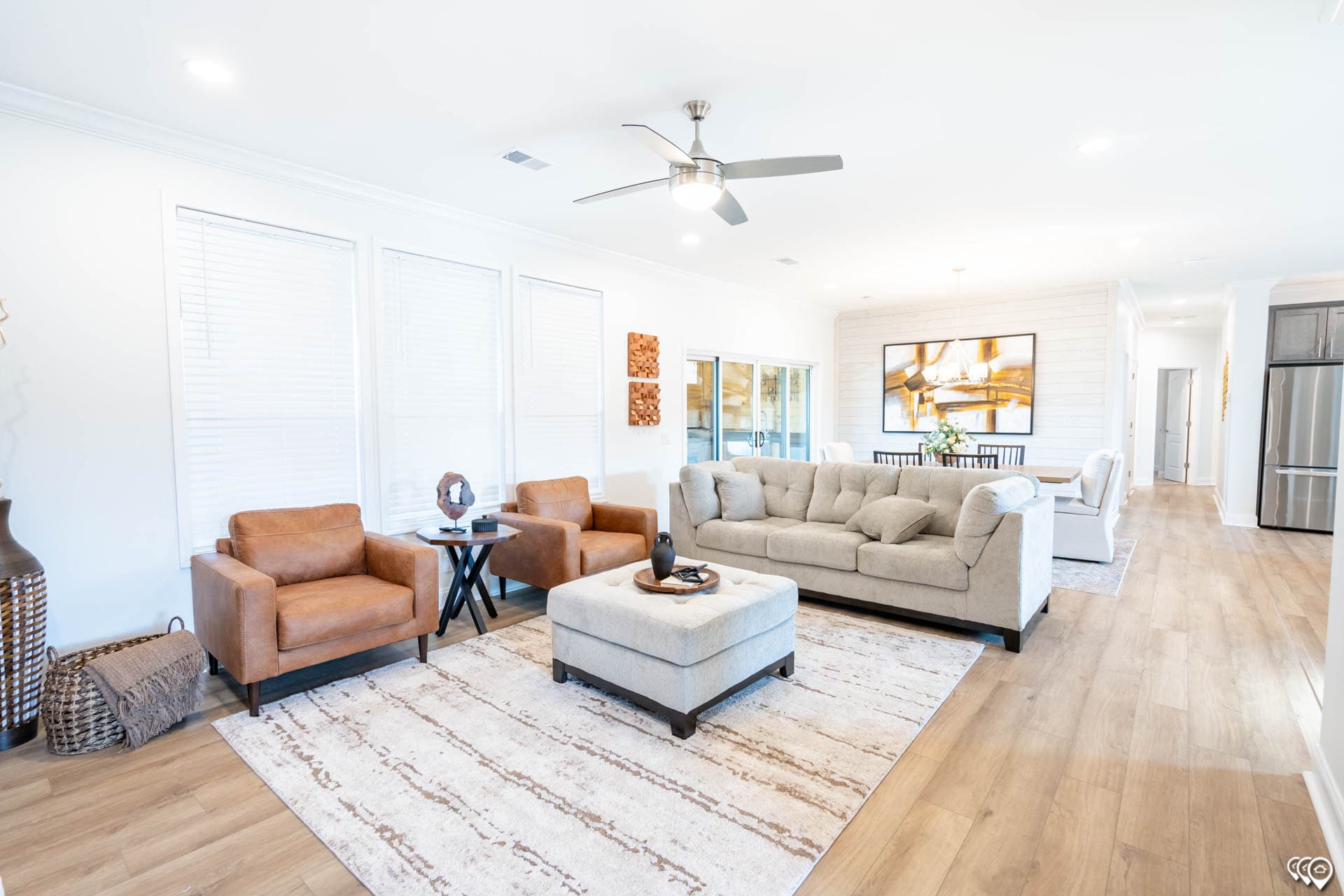 The lost creek interior home features