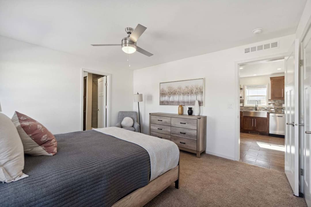 Pika-e bedroom home features