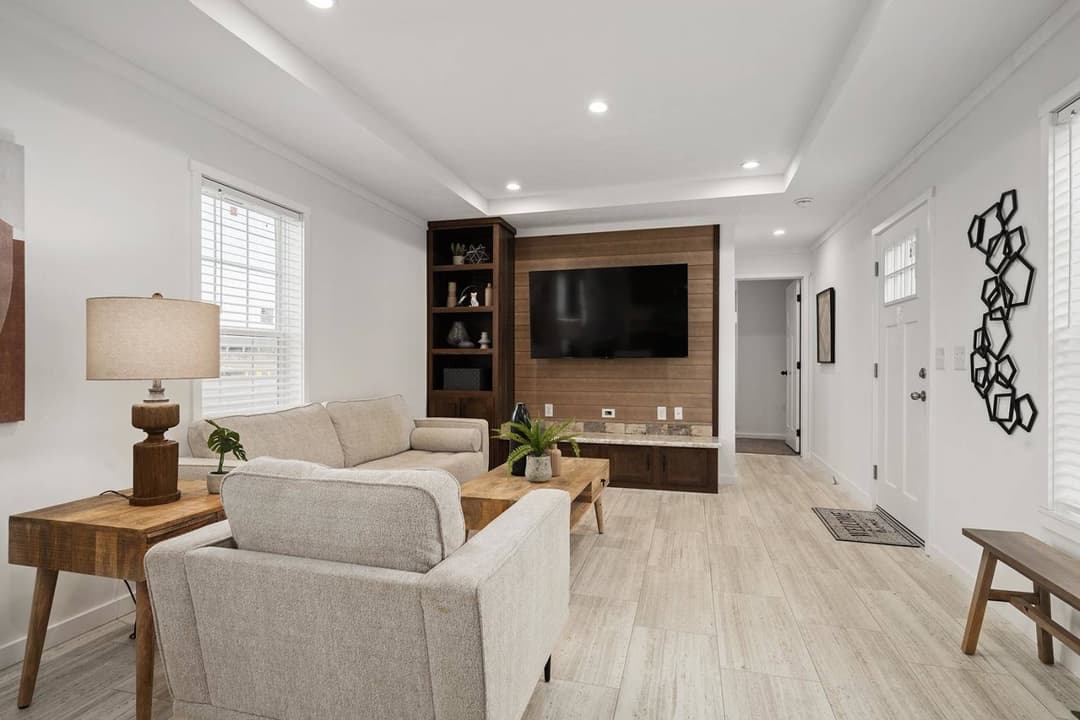 Affinity max interior home features