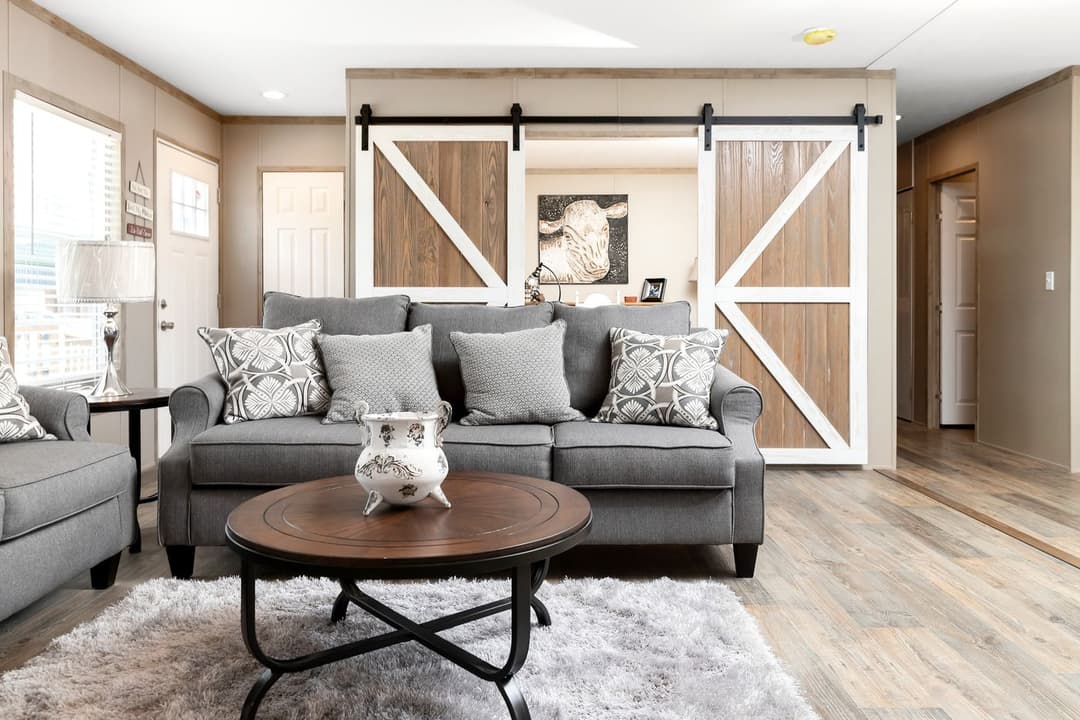 Farmhouse flex interior home features