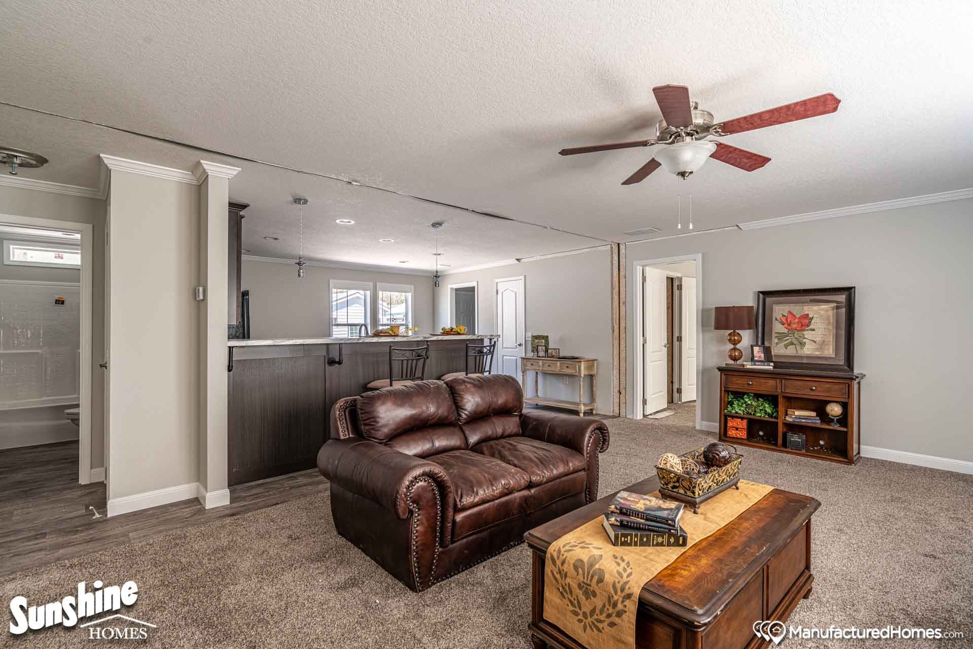 Pri3252-2001 v2 interior home features