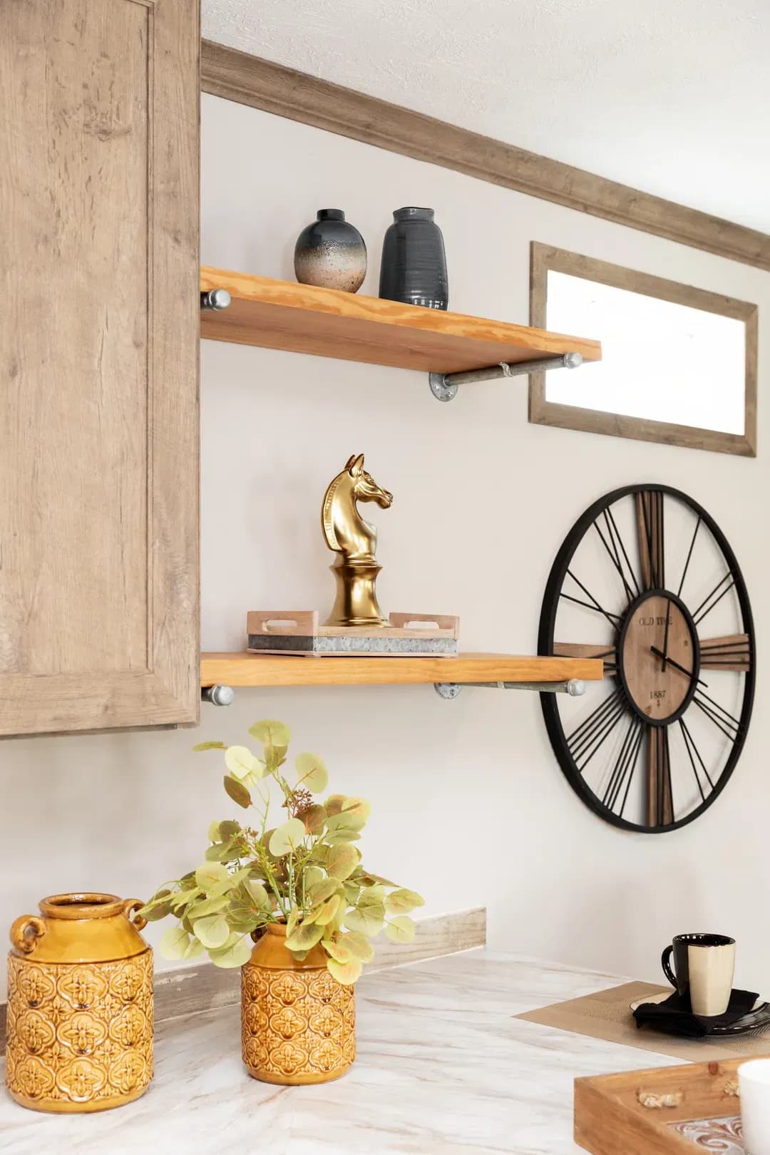 The marion interior home features