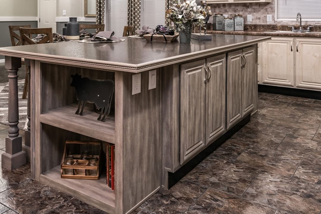 Md-38-32 kitchen home features