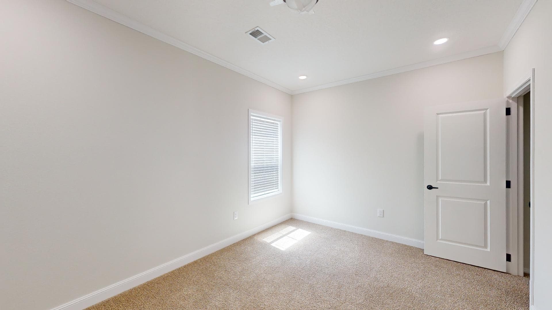 Pri4784-3503 bedroom home features