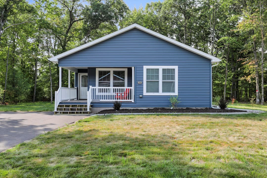 Georgia ii elevation and exterior home features
