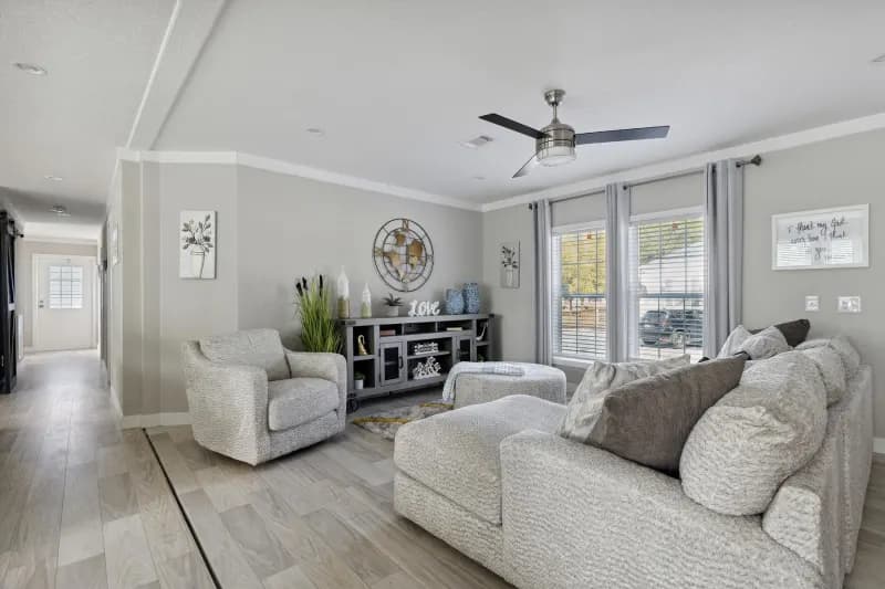 Liberty 2860459 interior home features