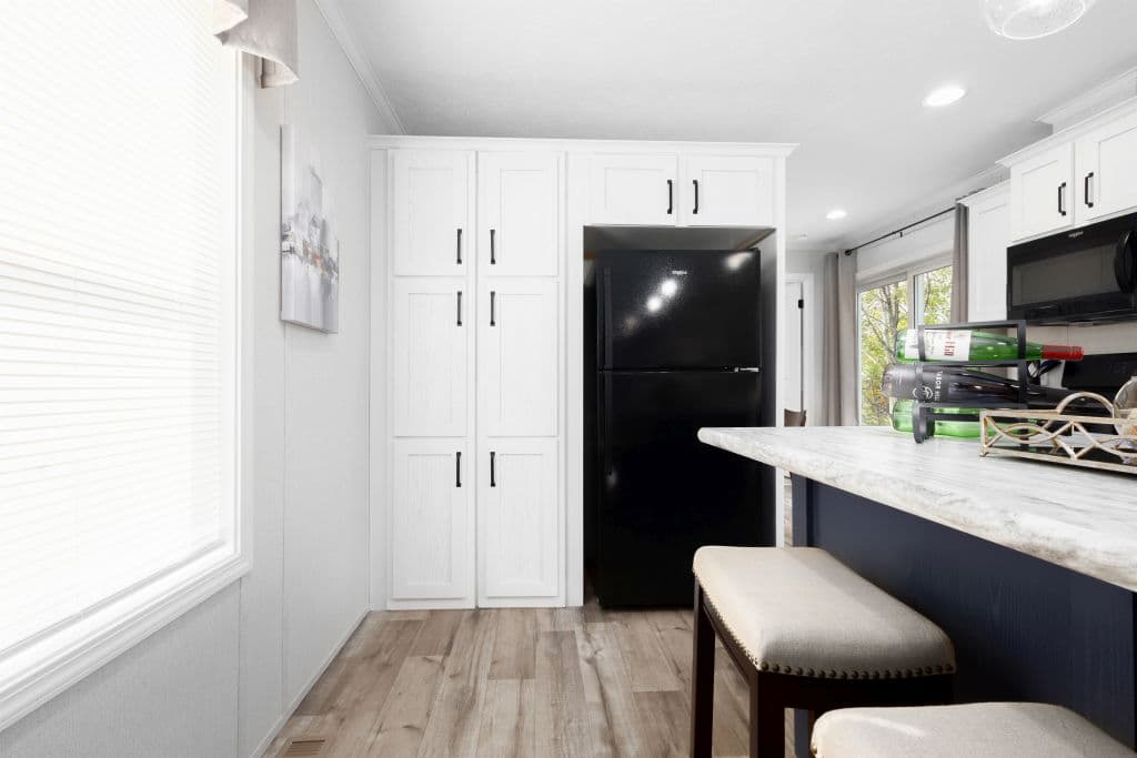 Astro creations singlewide 1a2081-p kitchen home features