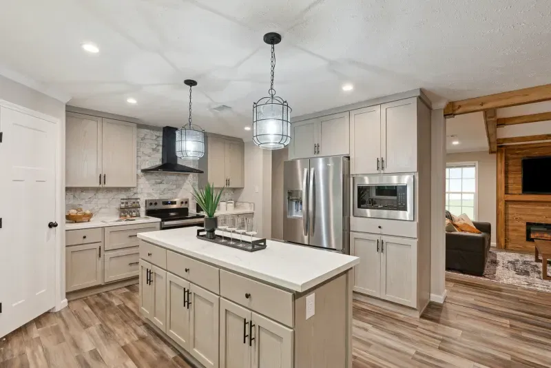 Casa grande kitchen home features
