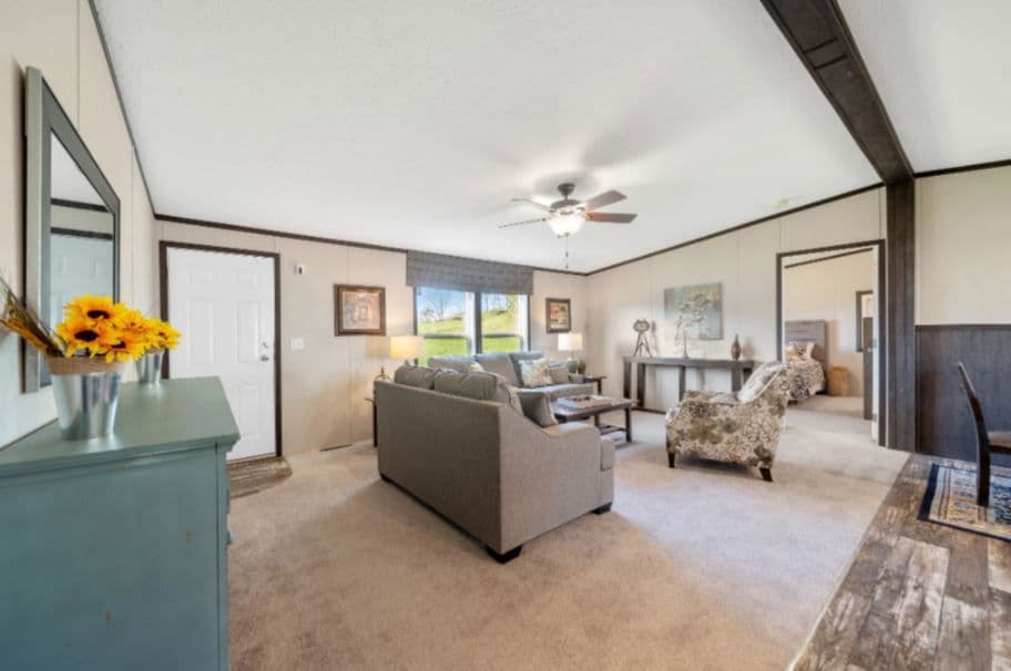 Amethyst interior home features