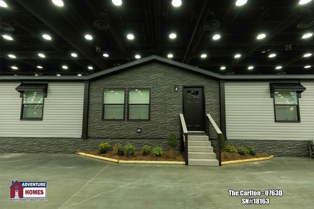 Carlton | 0763d elevation and exterior home features