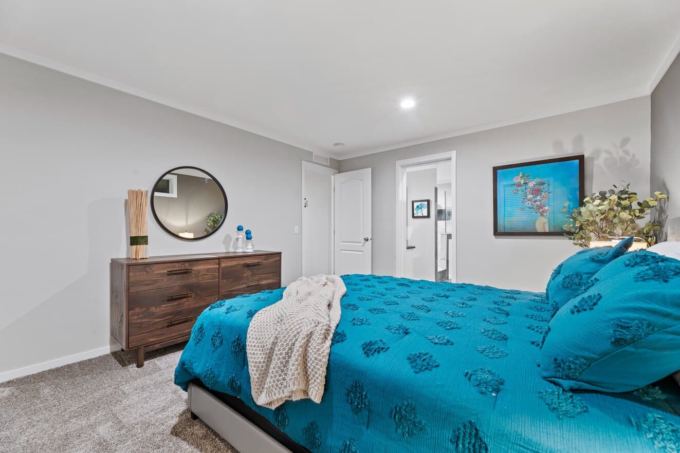 K2 bedroom home features