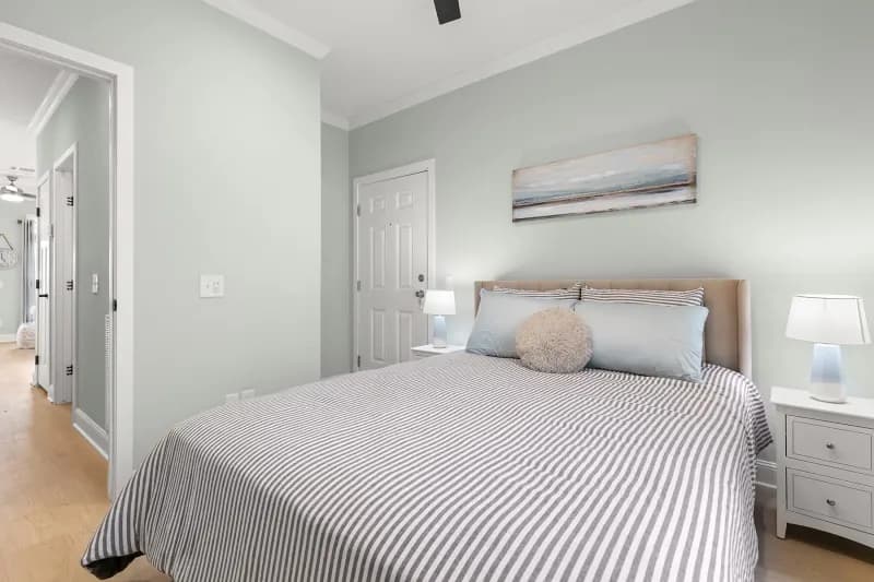 Legend 1438513 bedroom home features