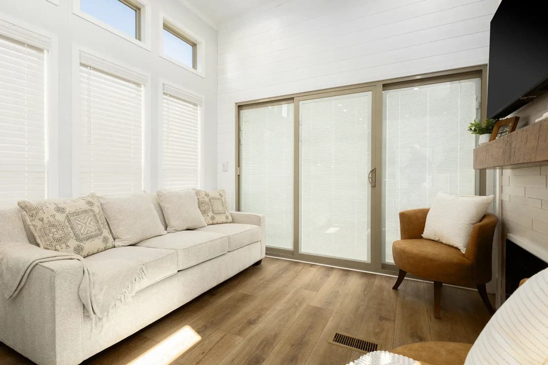 Eldorado interior home features