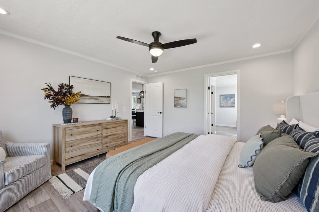 Axis bedroom home features