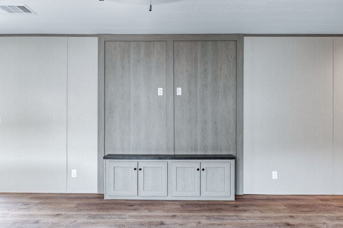 Resolution 16763h interior home features