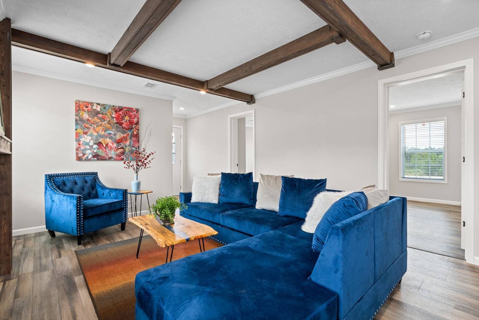 St. charles  home features