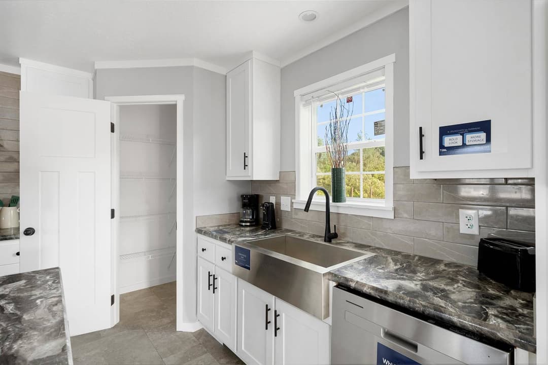 Attain kitchen home features