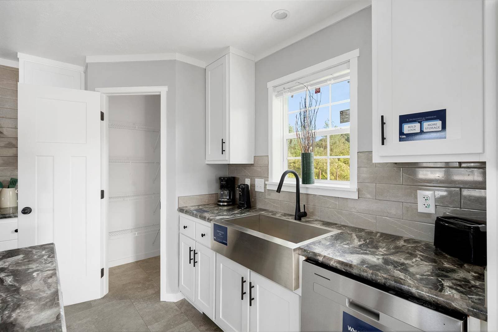 Attain kitchen home features