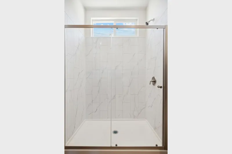 Cb 3 bedroom bathroom home features