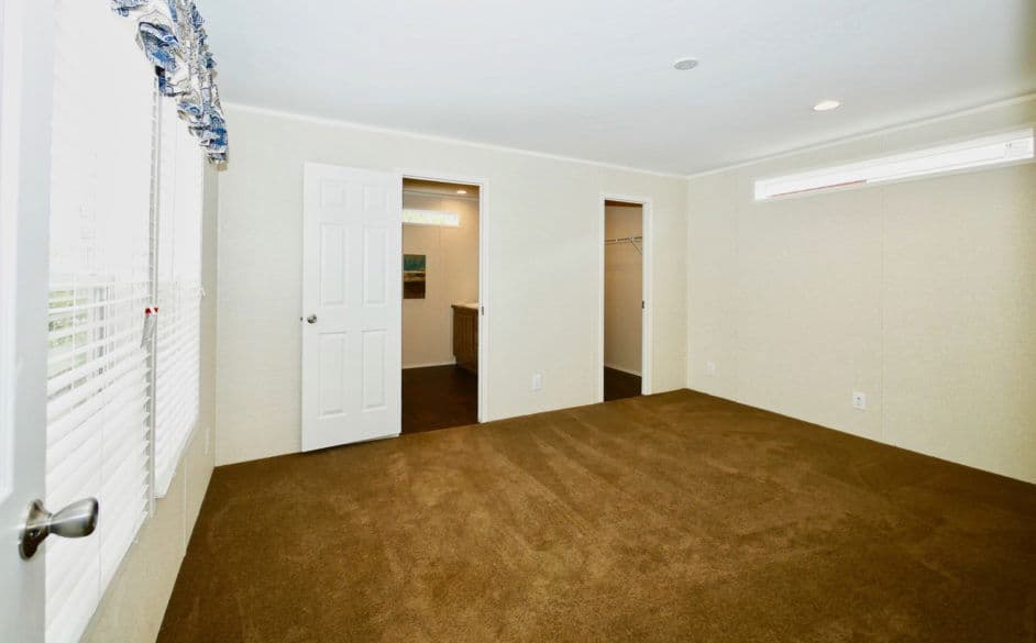 Park hill 342 bedroom home features