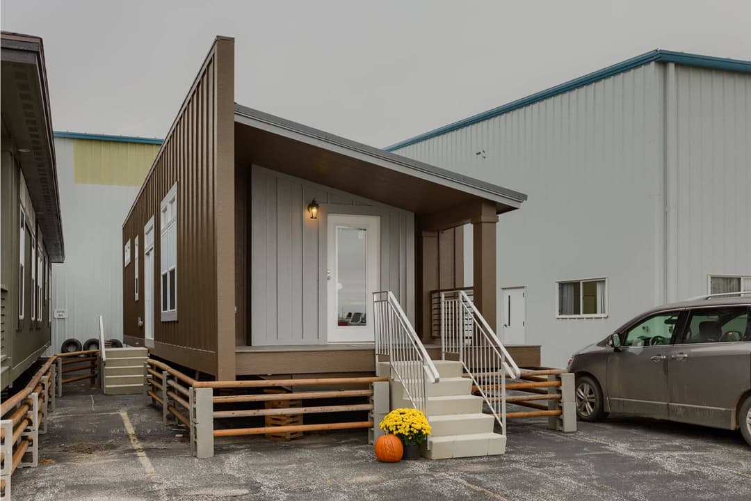 Look out lodge sg55 exterior home features