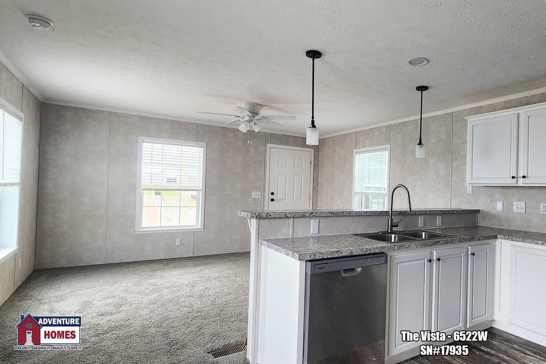 Vista | 6522w kitchen home features