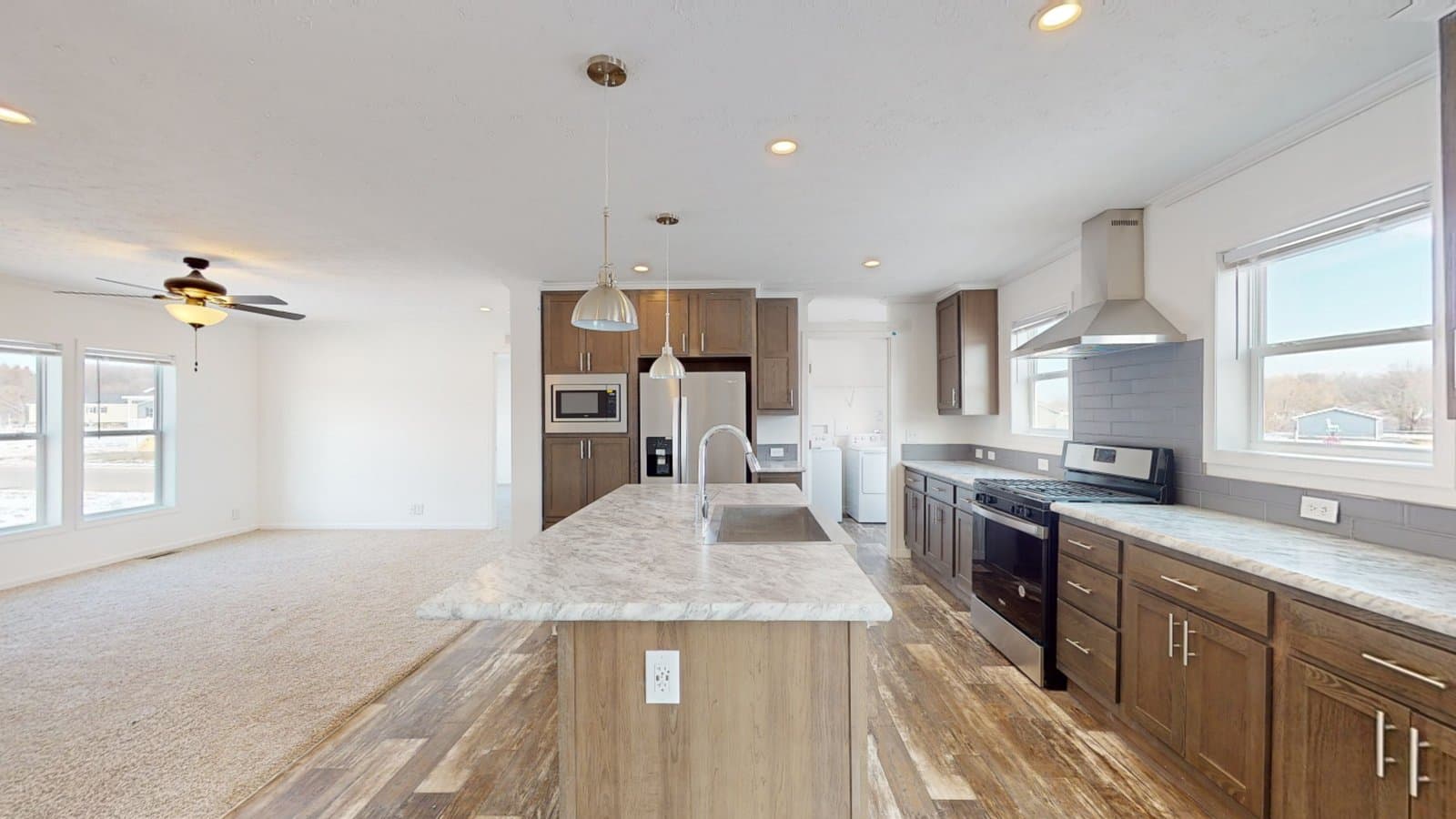 N600 kitchen home features