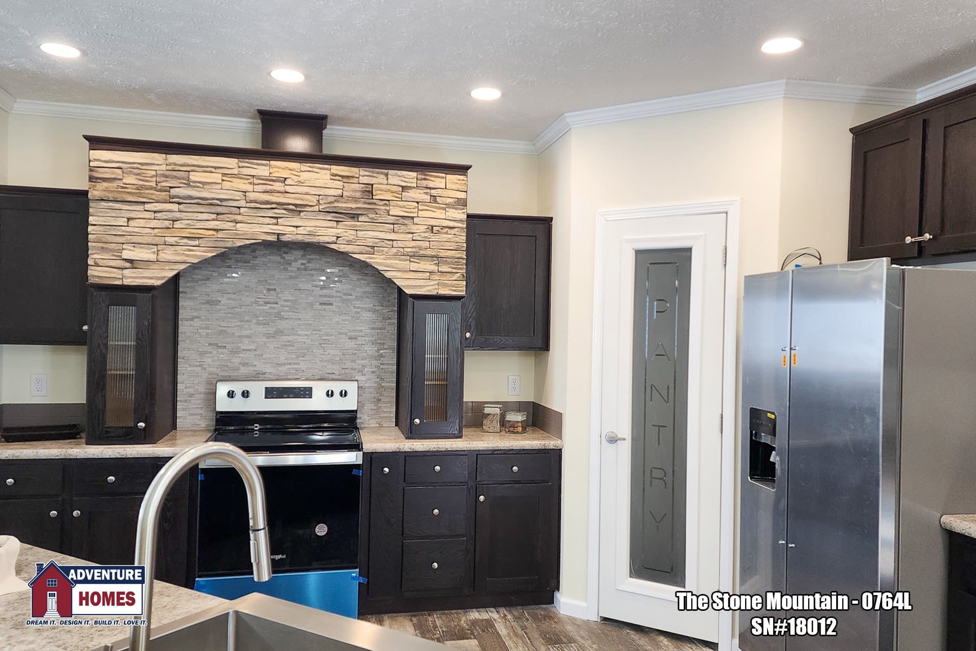Stone mountain | 0764l kitchen home features