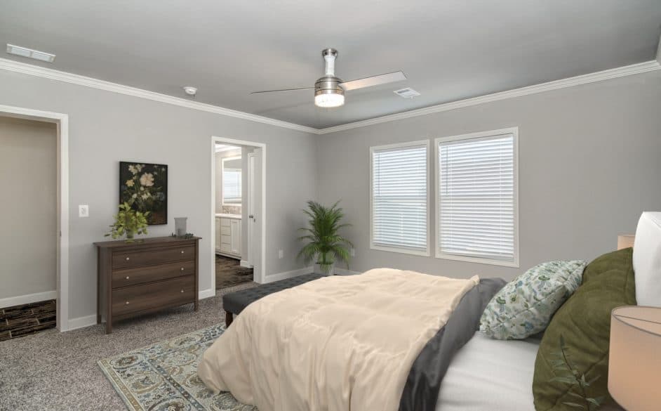 Comfort 5176 bedroom home features