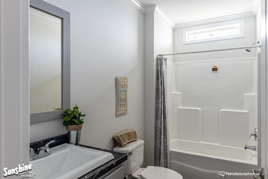 Pri3260-2028 bathroom home features