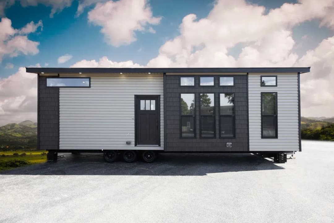 Eldorado 9001 elevation and exterior home features