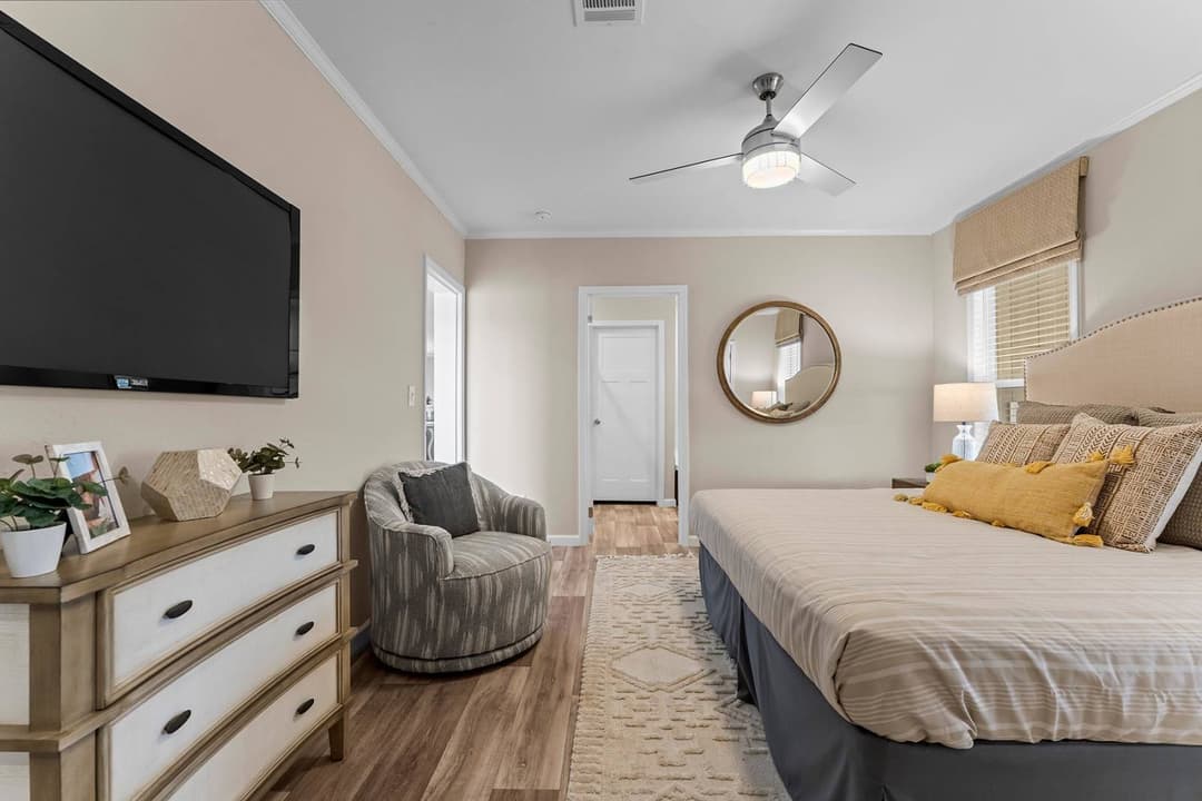 Innovation 2860s bedroom home features