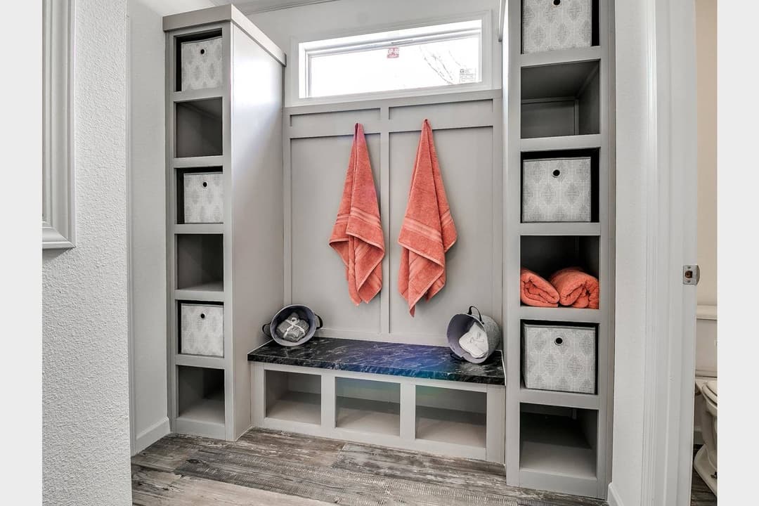 Titan extreme 3266a [the aspen] bathroom home features