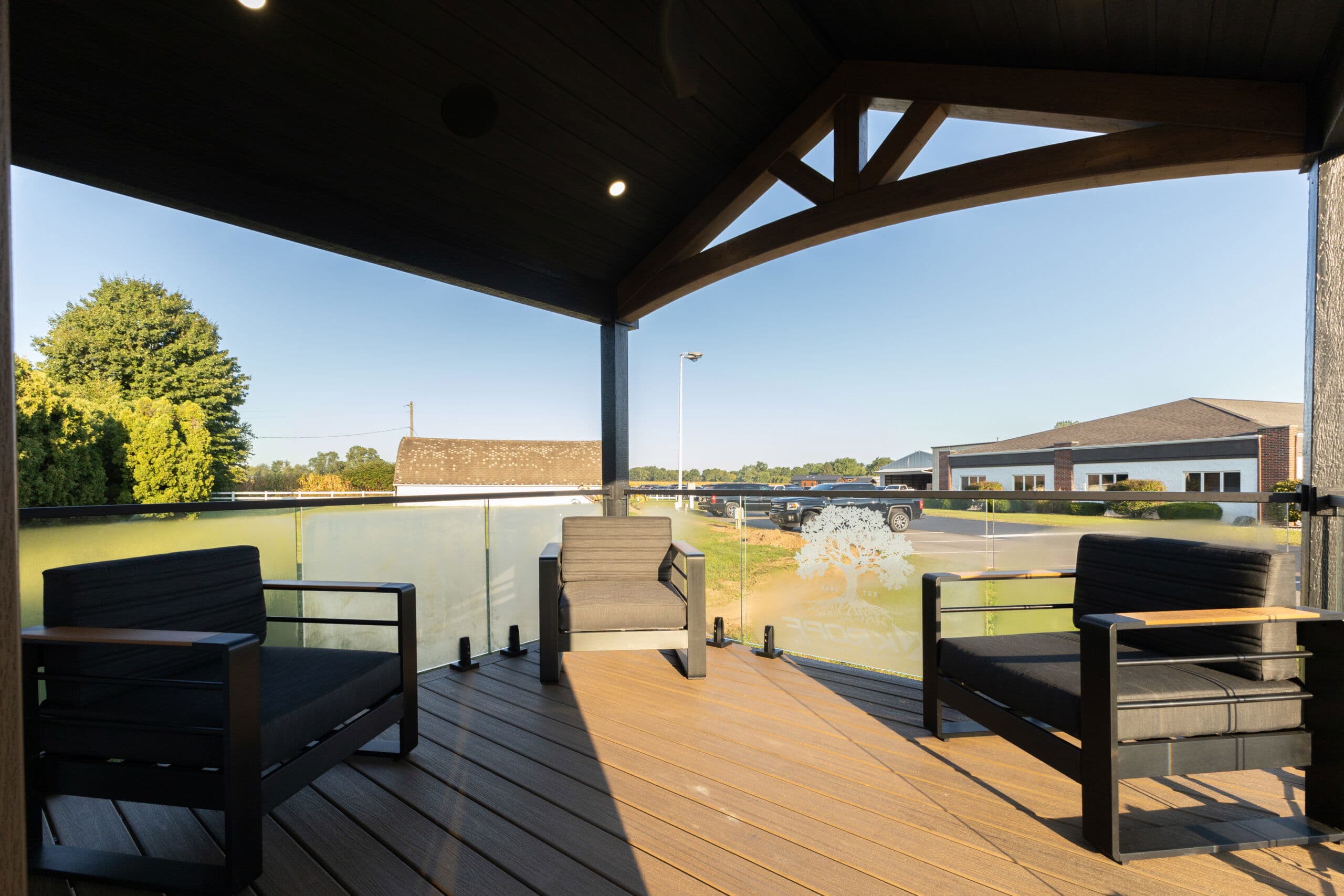 Eldorado 9099pwd exterior home features