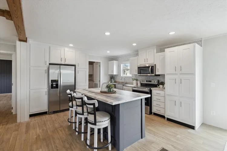 Fremont kitchen home features