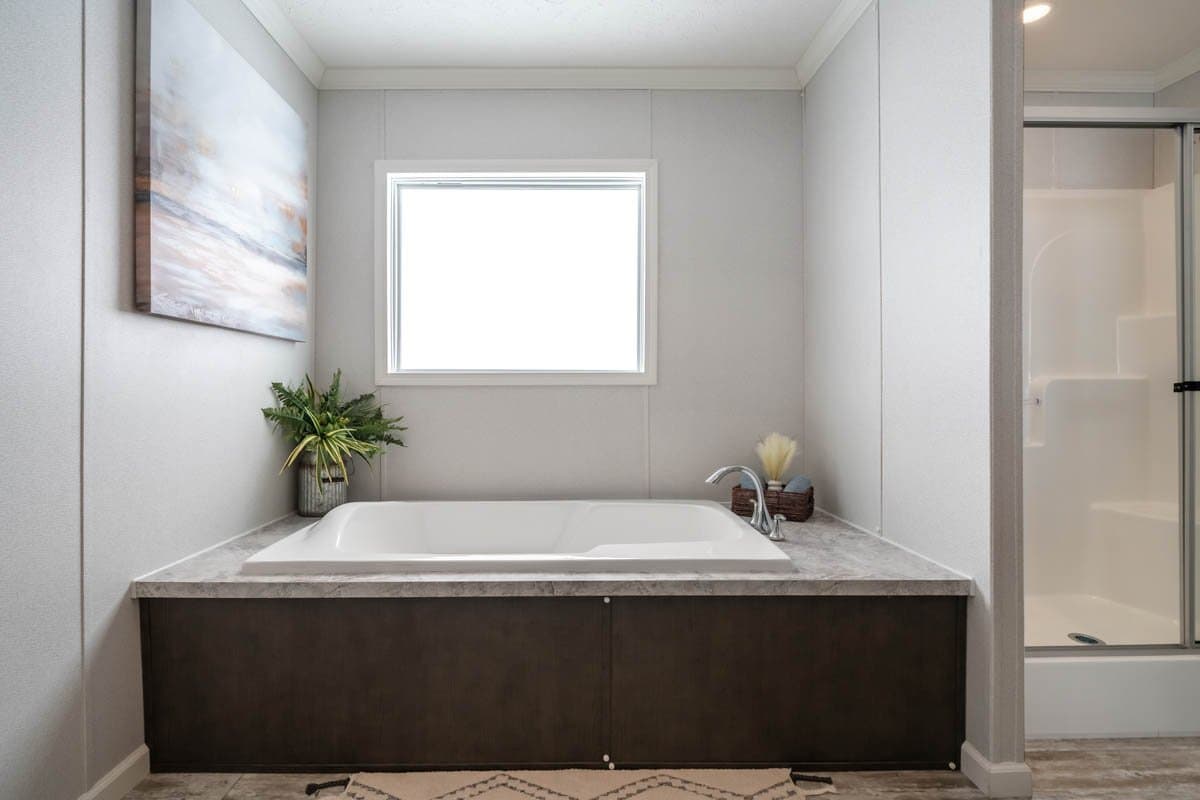 Nova bathroom home features
