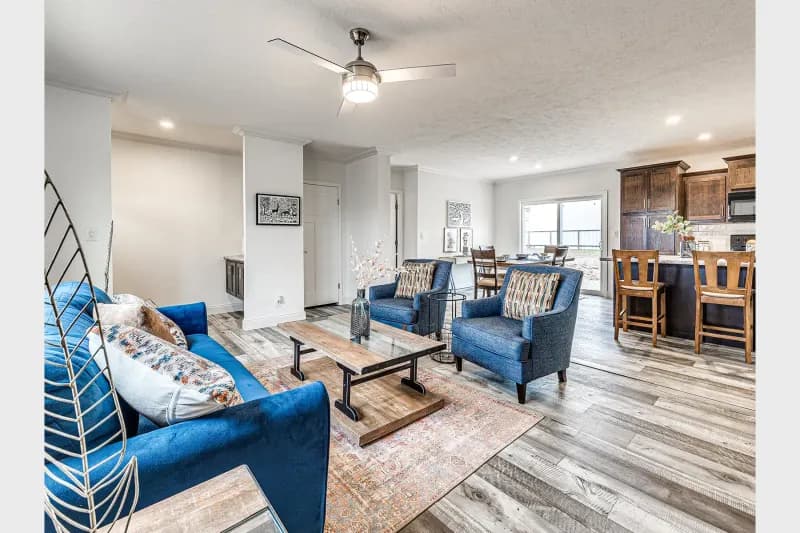 Skyliner 4765j interior home features