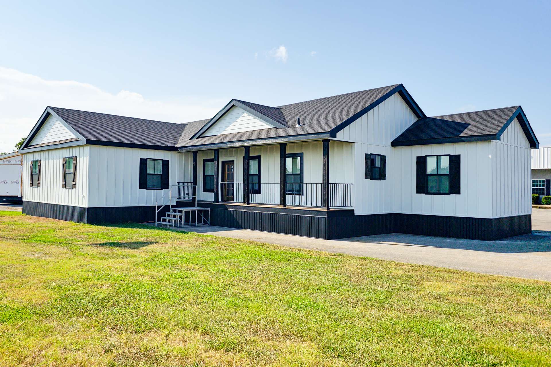 Pri4784-3503 elevation and exterior home features