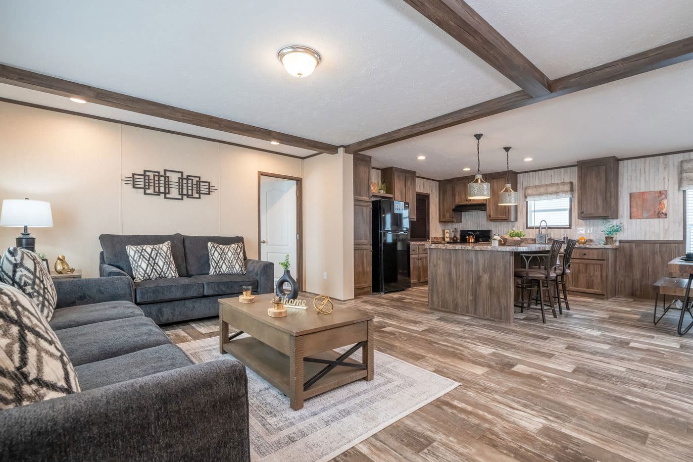 Hardin  home features