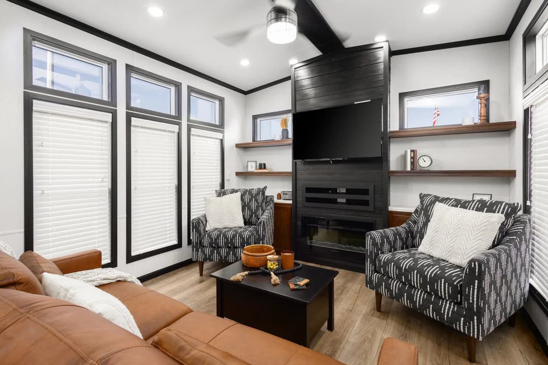 Canadian eldorado 9019 interior home features