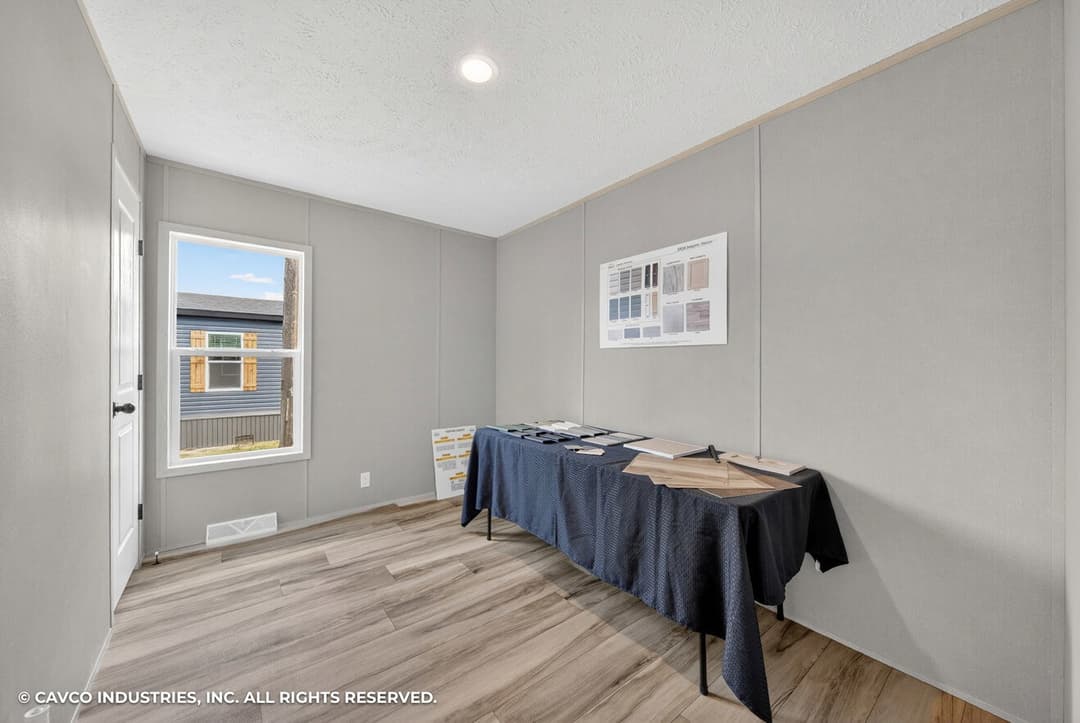 Exclamation 16763i interior home features