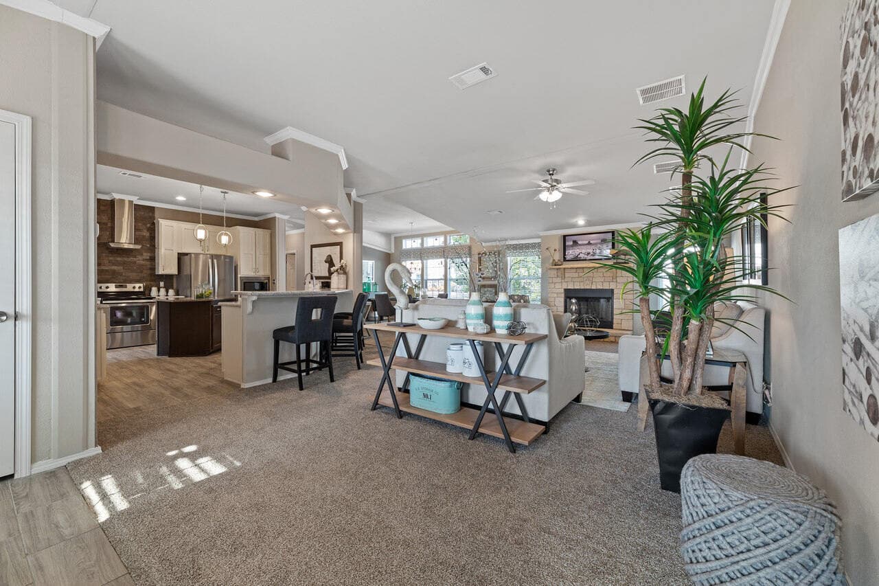 Hacienda iii 41764a interior home features