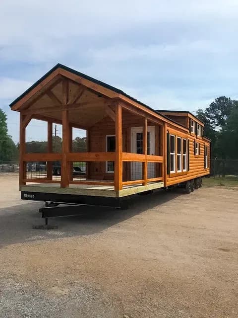 Happy trails | 4b 110 exterior and elevation home features