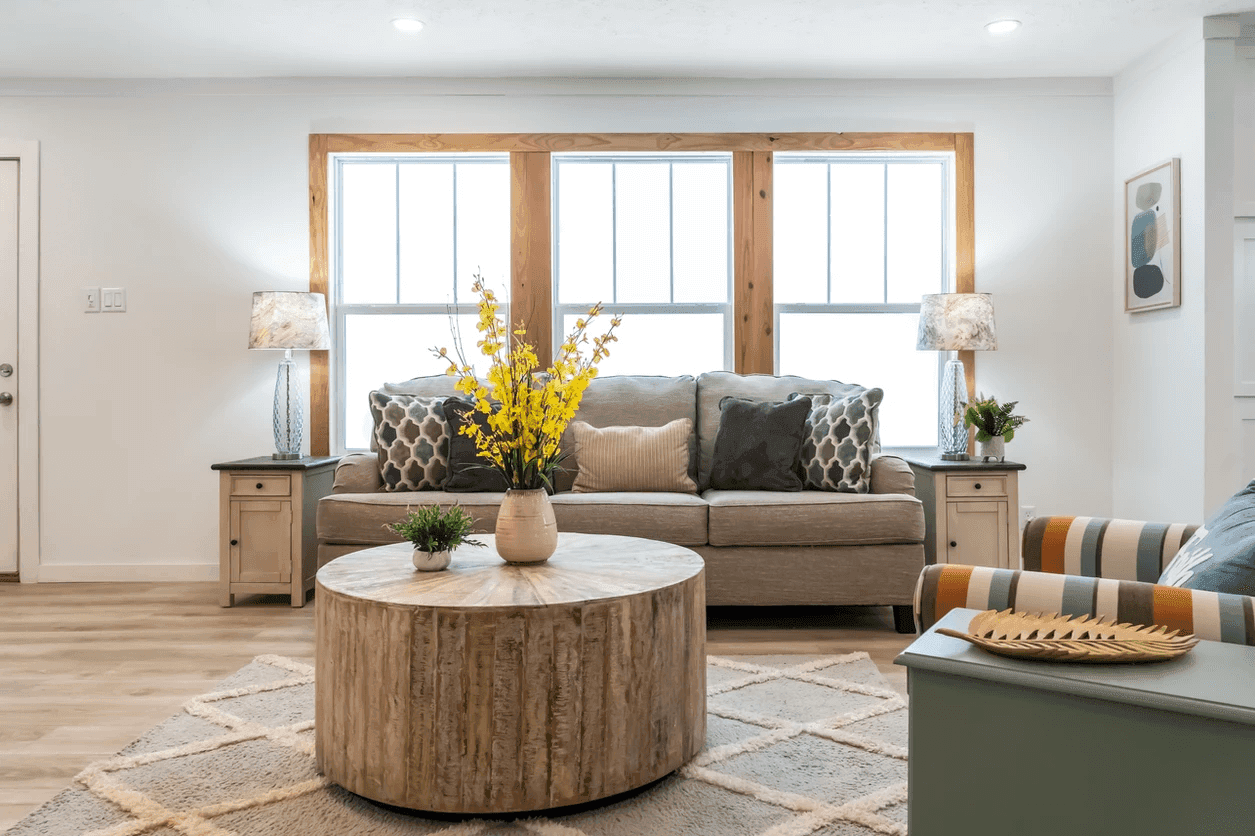 The chickasaw interior home features