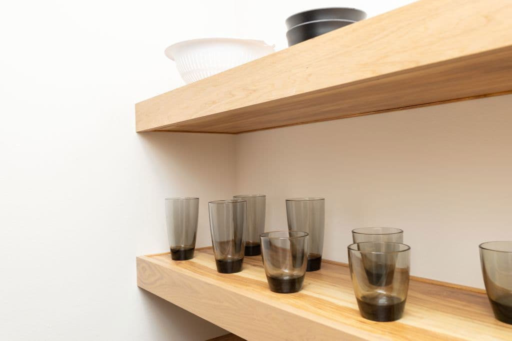 1w1407-v kitchen home features