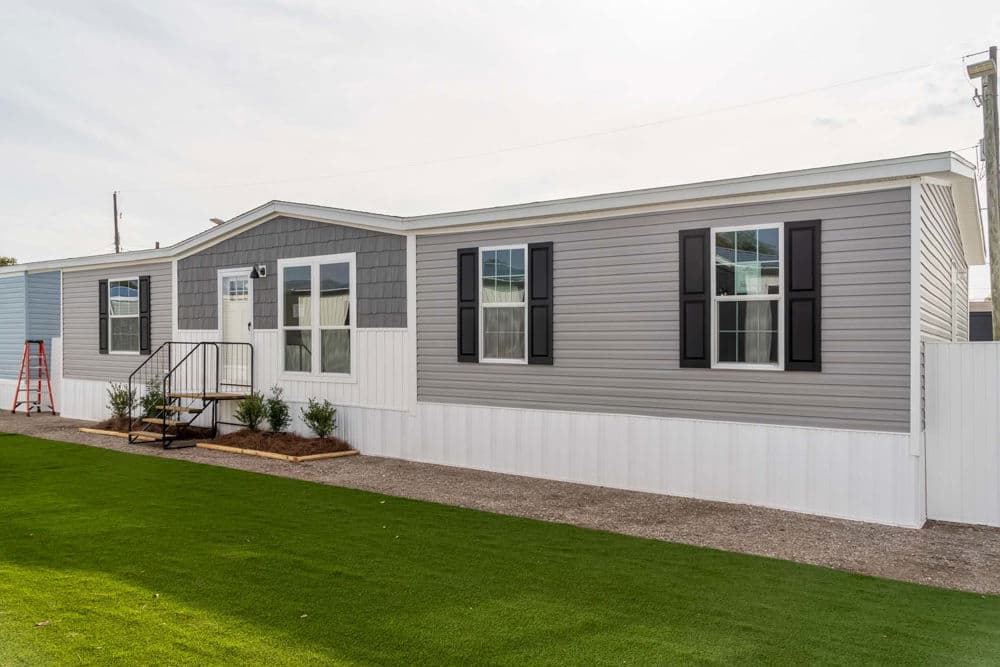 Amory elevation and exterior home features