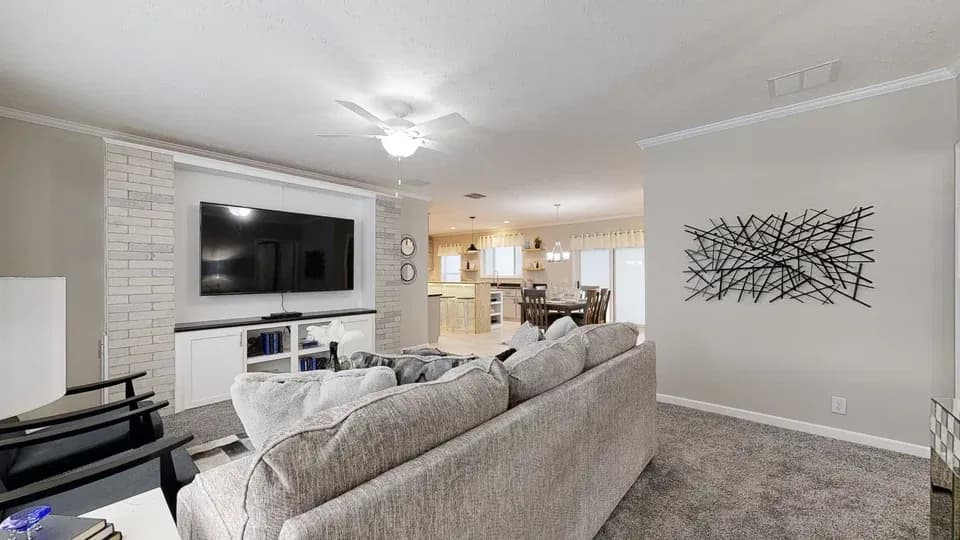 Mod0764c interior home features