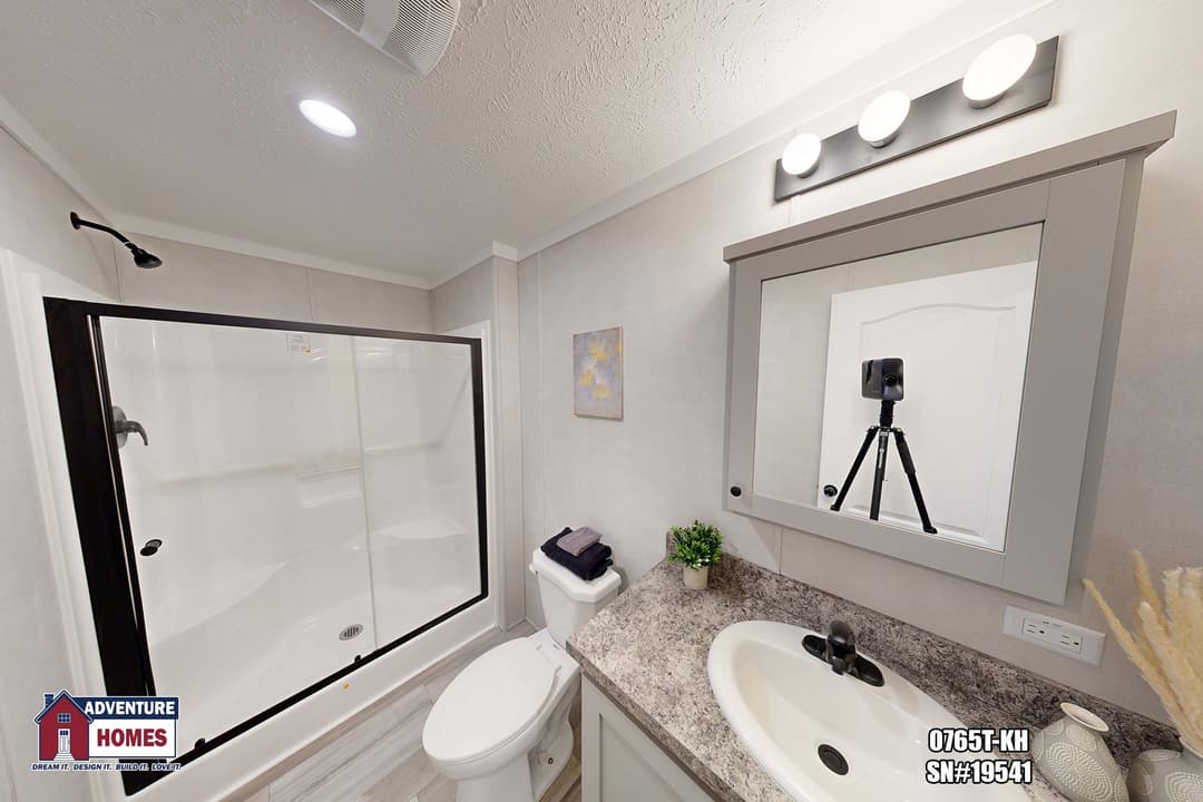 0765t-kh bathroom home features