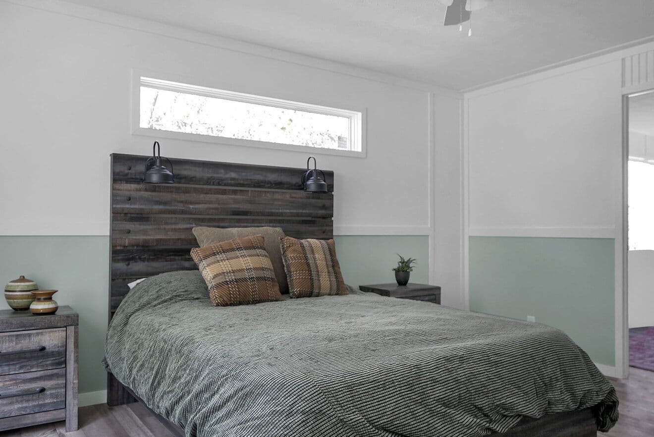 Valu premier 32643g interior and bedroom home features